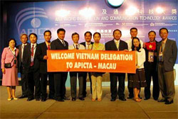 Vietnam attended APICTA 2006 with 12 IT products