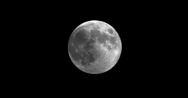 Vietnam is about to welcome the half-moon eclipse on February 11