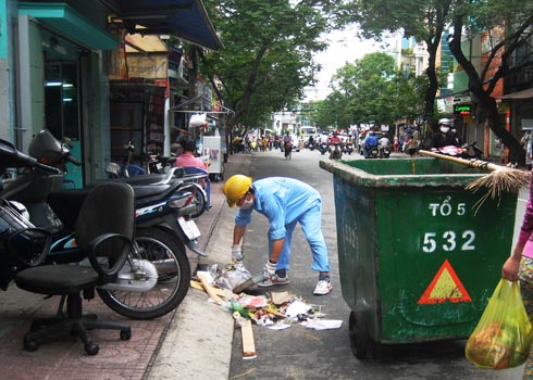 Vietnam is wasting ... garbage