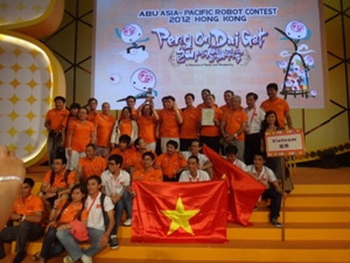 Vietnam won the second prize in the Asia-Pacific Robocon competition