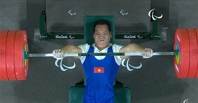 Vietnamese Admiral won Paralympic gold medal 2016, breaking world record