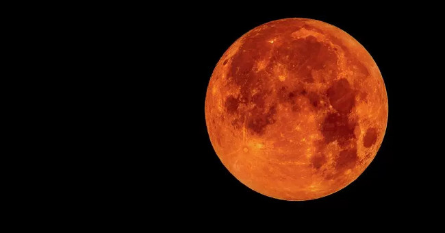 Vietnamese can watch the full moon and super moon tonight