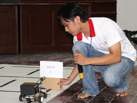 Vietnamese robots are increasingly smart