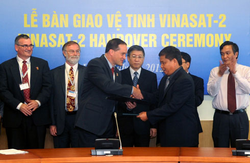 Vinasat-2 can operate for up to 21 years