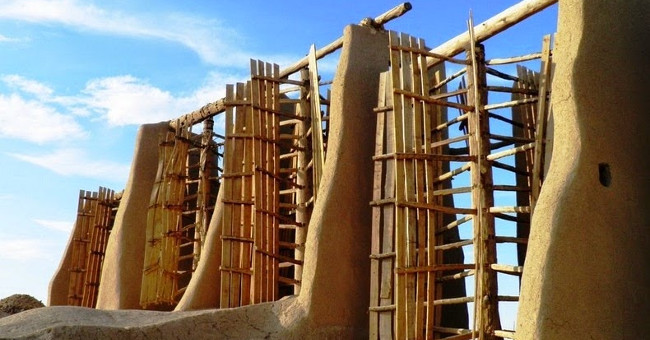 Visiting the 1,000-year windmill system still works well with Iranians
