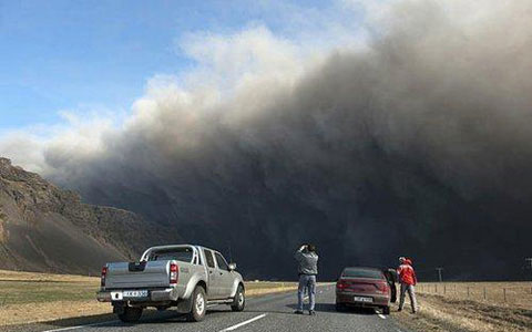 Volcanoes can 'wake up' in 2012