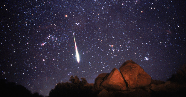 Watching Leonids meteor shower at dawn on November 18