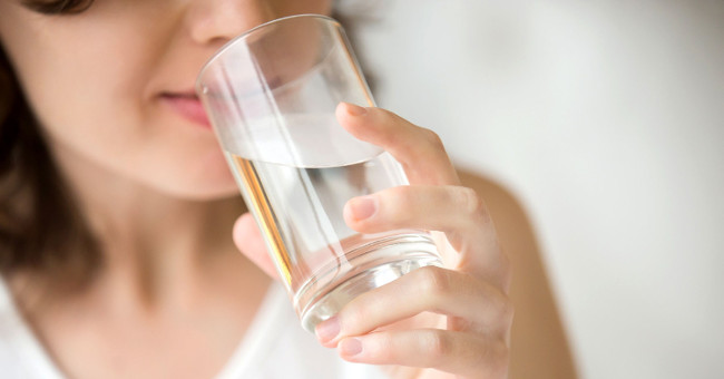 Water does not taste tasteless, how do we feel?