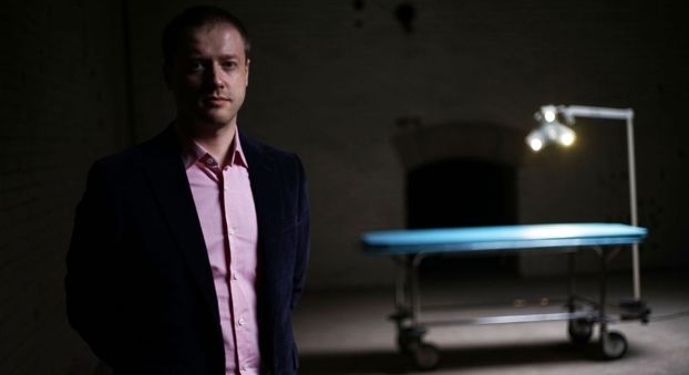 We can live immortally for the next 30 years by uploading a brain into a robot