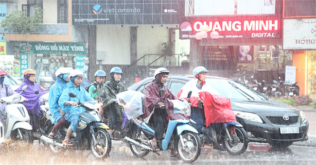 Weather forecast today: Quang Nam and Quang Ngai continue to have very heavy rain, warning flash floods