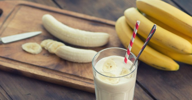 What happens to the body when eating 2 bananas a day?