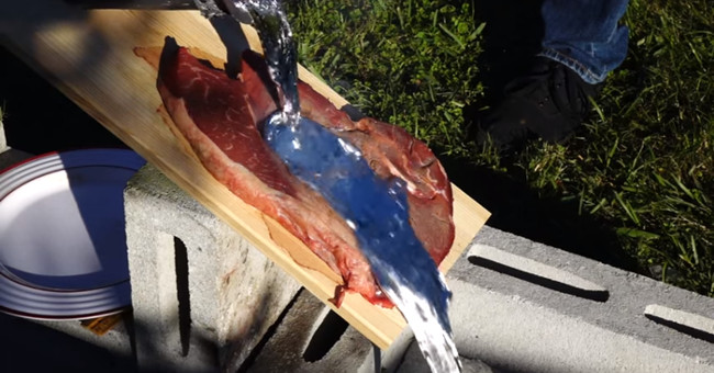 What happens when skin is exposed to molten metal?