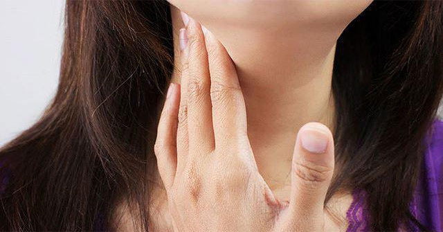 What is the disease on the left side of the neck?