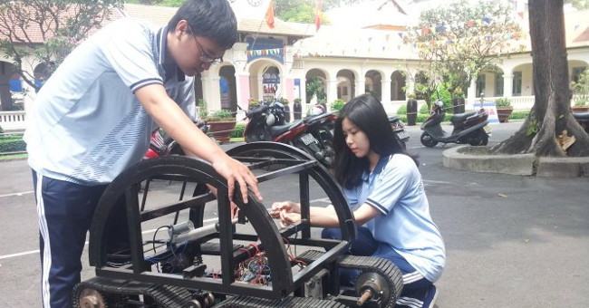 Wheelchairs cross the terrain named TN98