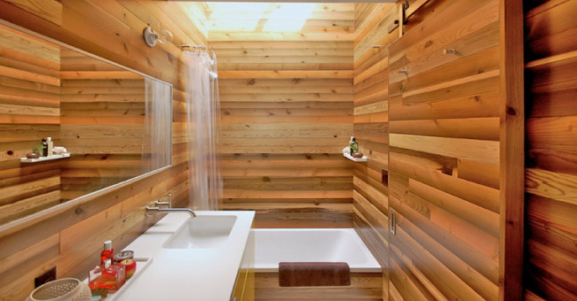 When coming to Japan, do not go to the bathroom during the bath, why?