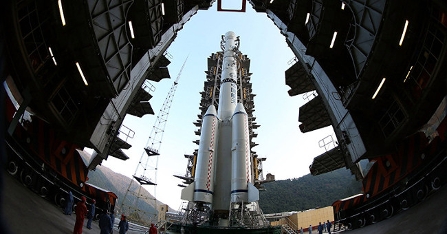 Where does the new Chinese missile fly?