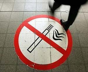 WHO urges all countries to ban smoking in public places