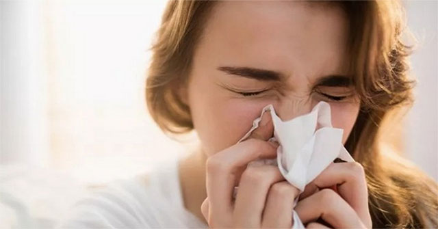 Why can the common cold sometimes kill people?