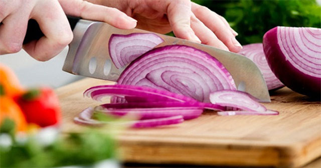 Why do you 'cry' when slicing onions?