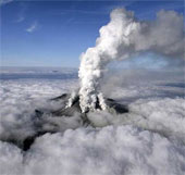 Why does Ontake volcano in Japan suddenly erupt?