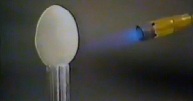 Why does Starlite - 10,000 degree Celsius material disappear forever?