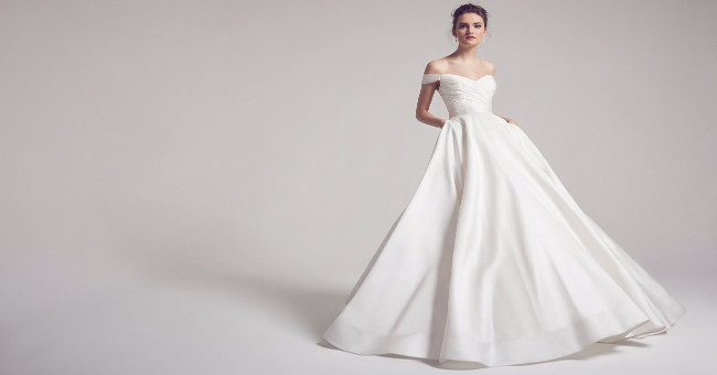 Why is the wedding dress often white and the transformation of a little-known wedding dress?