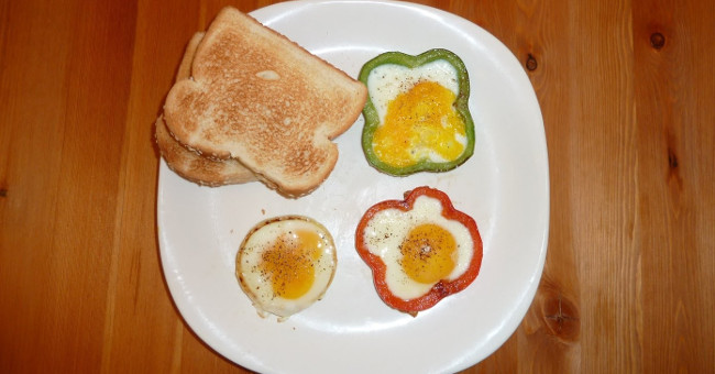 Why should you eat eggs with pepper