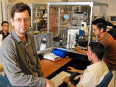 Wireless devices move in the arteries