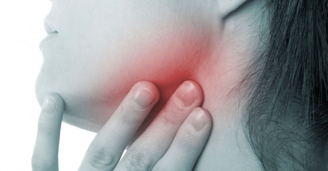 With just 3 fingers, you can check your throat cancer yourself