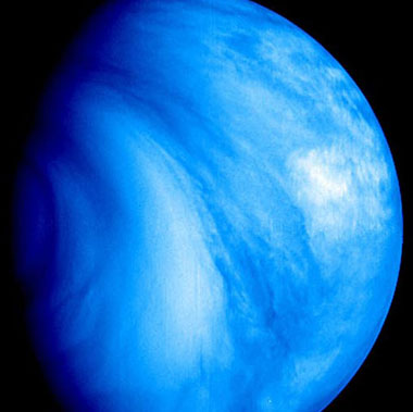 Without magnetic fields, Venus still has an aurora
