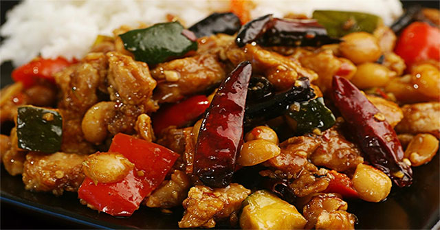 You may not know: Spicy food will help your body cool when it is hot!