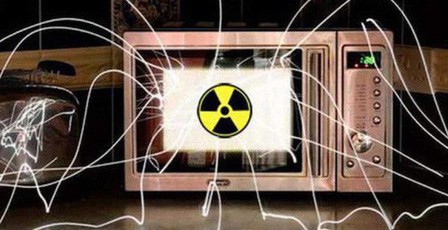 Your microwave may leak radioactive rays, and this is an easy way to check for 30 seconds