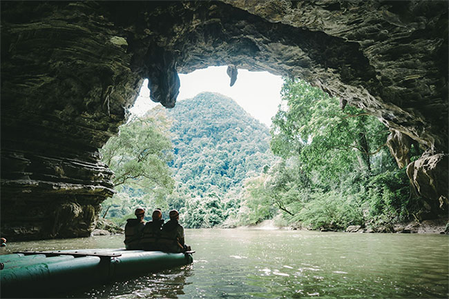 Picture 5 of 7 impressive beautiful caves in Vietnam
