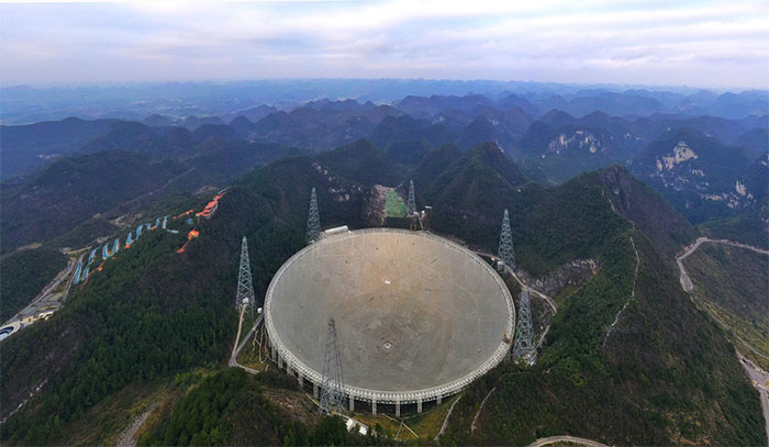 Picture 3 of Discover mysterious radio waves in the Milky Way