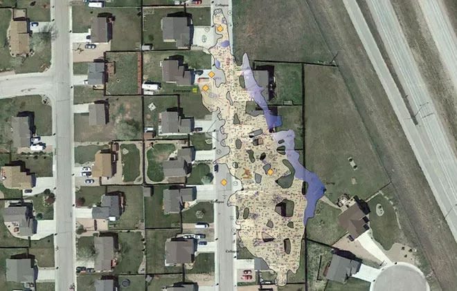 Discover the mysterious mine system beneath the deep hole of death in the middle of the neighborhood Picture 9