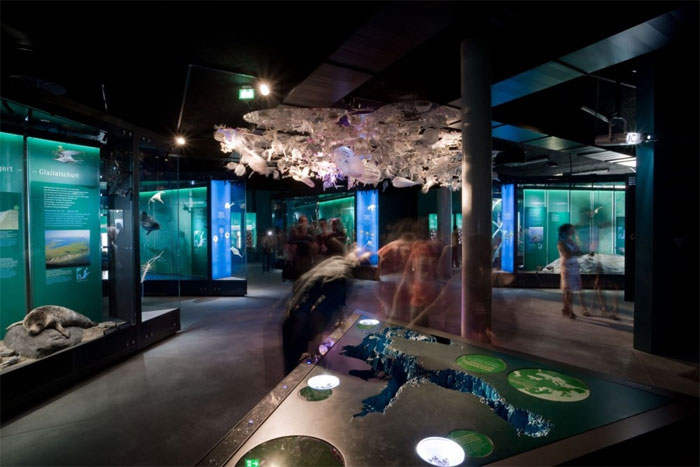 Picture 8 of Fight 'crazy legs' with a virtual tour of the 10 famous science museums