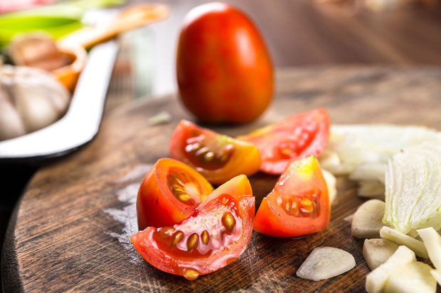 Picture 2 of Foods that should not be taken with tomatoes