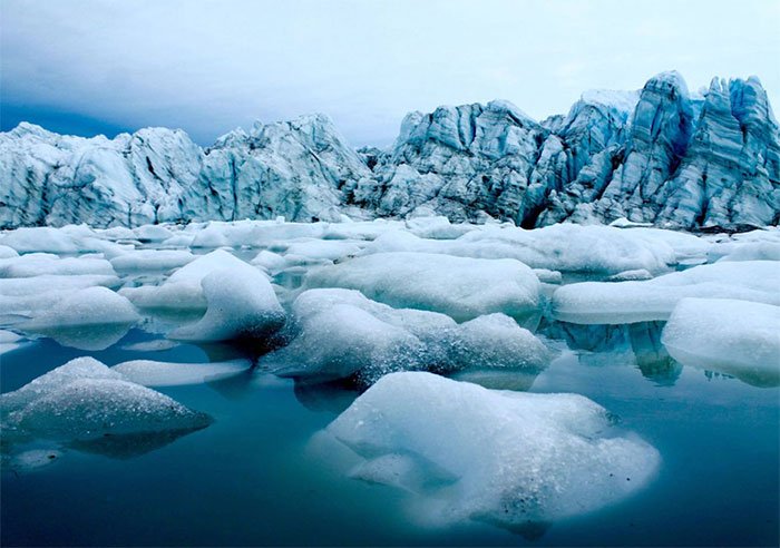 Picture 1 of How did the melting ice phenomenon have serious consequences?