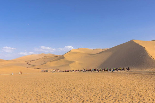 Picture 10 of Inside a 2,000 year old oasis in the desert of China