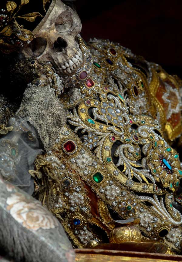 Picture 5 of Mysterious about the jewel encrusted skeleton