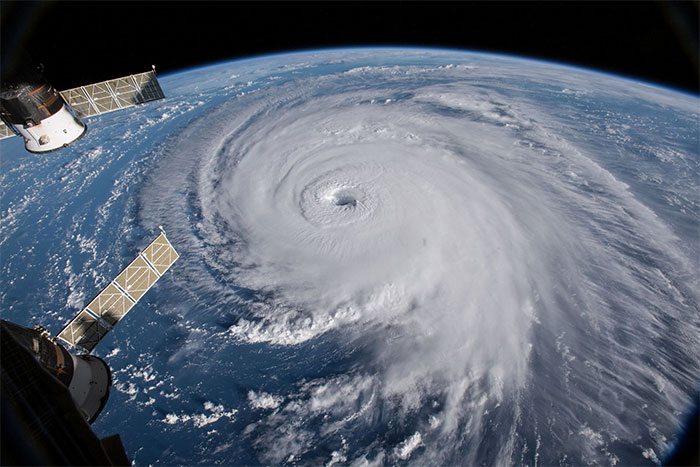 Picture 1 of New research shows that climate change makes tropical storms stronger