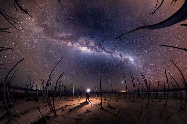Picture 14 of See 15 stunning photos from the Galaxy of the Year