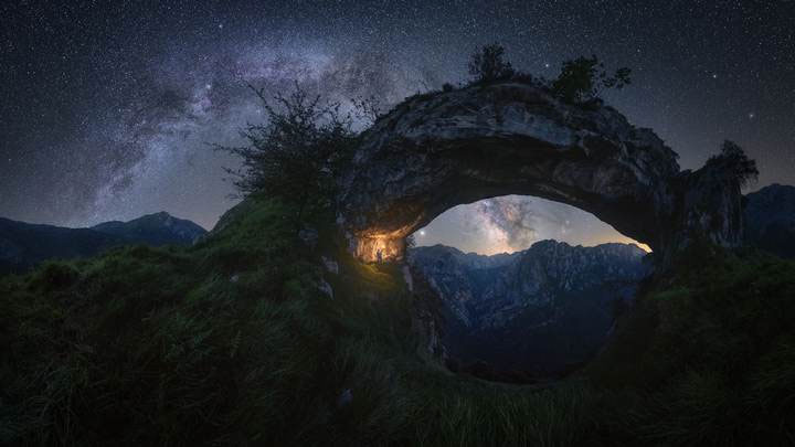 Picture 7 of See 15 stunning photos from the Galaxy of the Year