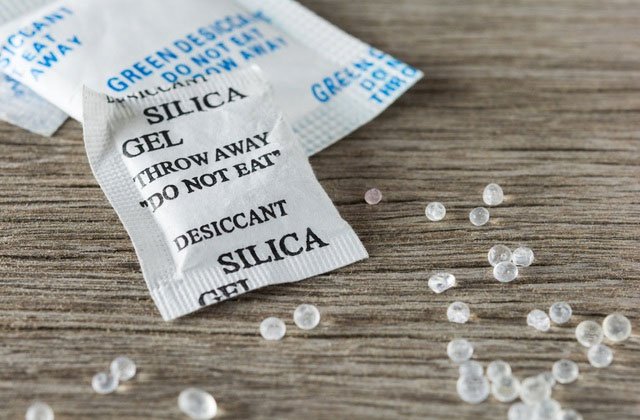 Picture 2 of Swallowing moisture-proof seeds is dangerous?