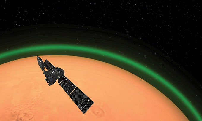 Picture 1 of The mystery of the blue light strip on Mars