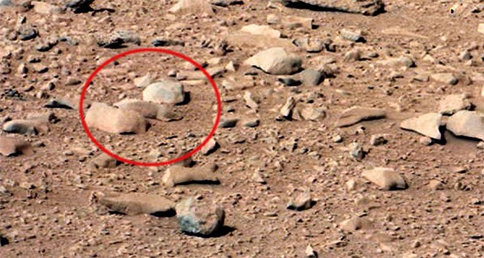 Picture 6 of The weirdest series of images taken on Mars