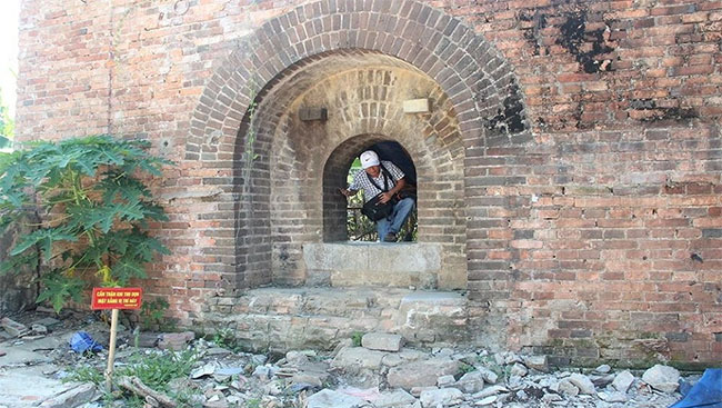 Picture 3 of There are 2 'mysterious' gates in Hue Imperial City