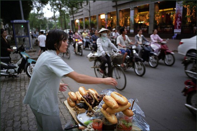 Picture 22 of Very interesting bunch of photos about bread in old Saigon