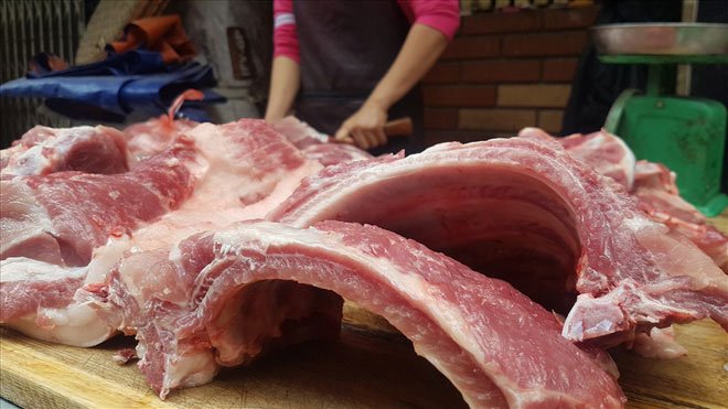 When buying pork chops, seeing these 3 signs is absolutely not allowed to buy even at a sharp discount Picture 1