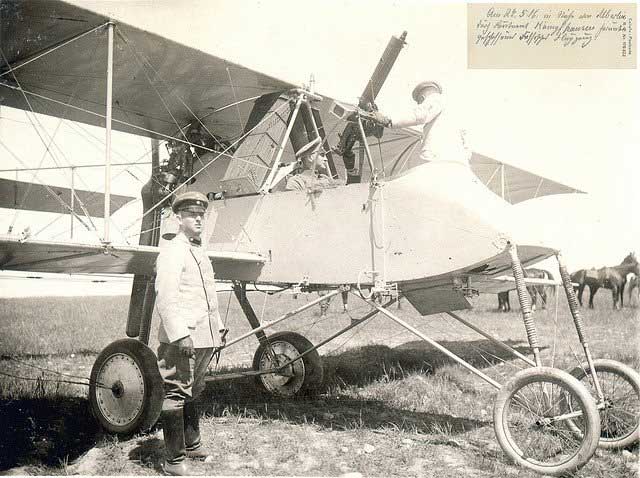 Picture 3 of Why do pilots shoot guns without dangling the rotor blades?
